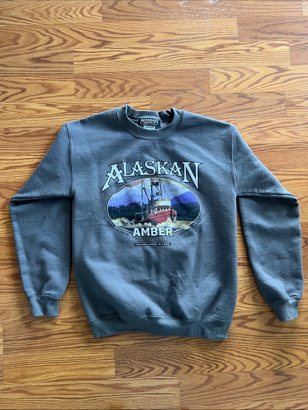 Alaskan Brewing Graphic Crewneck Sweatshirt - Slate Gray